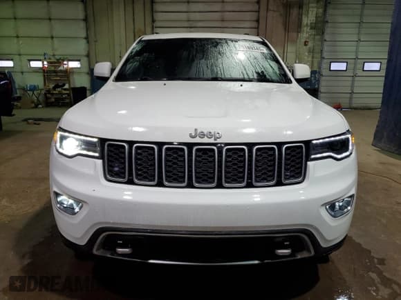 ✅ 2018 Jeep Grand Cherokee Limited • VIN: 1C4RJFBG0JC358622 • Lot: 50189345. Listed on Copart with 104,334 mi. Free auction sales archive from the USA and detailed vehicle history report at DreamBid. Image 5.