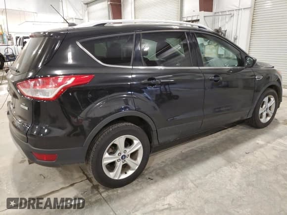 ✅ 2013 Ford Escape SE • VIN: 1FMCU0GX5DUA93807 • Lot: 91721735. Wystawiony na Copart z przebiegiem 68 430 mil. Bezpłatny archiwum sprzedaży aukcyjnych z USA i szczegółowy raport historii pojazdu na DreamBid. Zdjęcie 3.