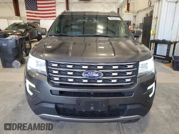 2017 Ford Explorer Limited with VIN 1FM5K8F89HGA57498, listed as a Copart auction lot 90435955 with 166,938 mi miles and Clean title. Bid and sale history available at DreamBid. Image 5.