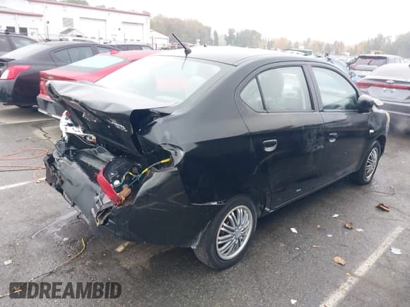 ✅ 2018 Mitsubishi Mirage ES • VIN: ML32F3FJ7JHF03879 • Lot: 43549003. Wystawiony na IAAI z przebiegiem 94 807 mil. Bezpłatny archiwum sprzedaży aukcyjnych z USA i szczegółowy raport historii pojazdu na DreamBid. Zdjęcie 4.