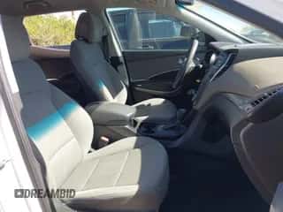 2016 Hyundai Santa Fe z VIN 5XYZT3LB5GG375612, wystawiony jako IAAI lot #43566078 z przebiegiem 112 336 mil mil oraz . Historia ofert i sprzedaży dostępna na DreamBid. Obrazek 5.