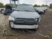 2003 Toyota Highlander Limited с VIN JTEHF21A930157918, выставлен на аукционе Copart как лот 86705285 с пробегом 186 551 миль миль и Списание • Salvage title. История ставок и продаж доступна на DreamBid. Изображение 5.