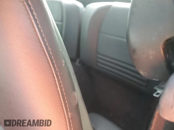 ✅ 2004 Porsche 911 Carrera • VIN: WP0AA29904S622574 • Lot: 76657664. Wystawiony na Copart z przebiegiem Nie podano. Bezpłatny archiwum sprzedaży aukcyjnych z USA i szczegółowy raport historii pojazdu na DreamBid. Zdjęcie 10.