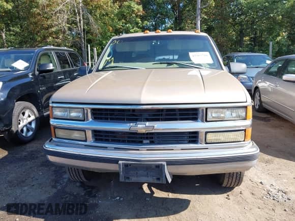 1998 Chevrolet Silverado 3500 с VIN 1GCHC33J9WF022102, выставлен на аукционе IAAI как лот 43267780 с пробегом 243 172 миль миль и . История ставок и продаж доступна на DreamBid. Изображение 12.