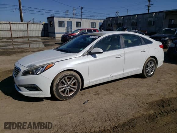 ✅ 2015 Hyundai Sonata SE • VIN: 5NPE24AF3FH257322 • Lot: 46228573. Listed on Copart with 65,722 mi. Free auction sales archive from the USA and detailed vehicle history report at DreamBid. Image 1.