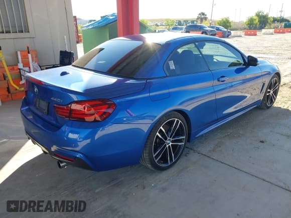 ✅ 2020 BMW 4 Series 440i • VIN: WBA4Z5C0XL5R41184 • Lot: 43771308. Listed on IAAI with 51,724 mi. Free auction sales archive from the USA and detailed vehicle history report at DreamBid. Image 4.