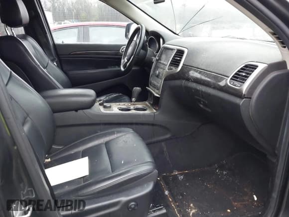 ✅ 2011 Jeep Grand Cherokee Laredo • VIN: 1J4RR4GG2BC543417 • Lot: 43846804. Listed on IAAI with 184,989 mi. Free auction sales archive from the USA and detailed vehicle history report at DreamBid. Image 5.