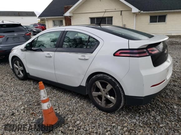 ✅ 2012 Chevrolet Volt • VIN: 1G1RA6E44CU107531 • Lot: 76459824. Wystawiony na Copart z przebiegiem 177 769 mil. Bezpłatny archiwum sprzedaży aukcyjnych z USA i szczegółowy raport historii pojazdu na DreamBid. Zdjęcie 2.