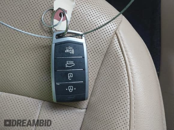 ✅ 2017 Genesis G80 3.8L • VIN: KMHGN4JE4HU168032 • Lot: 42914738. Wystawiony na IAAI z przebiegiem 117 509 mil. Bezpłatny archiwum sprzedaży aukcyjnych z USA i szczegółowy raport historii pojazdu na DreamBid. Zdjęcie 11.