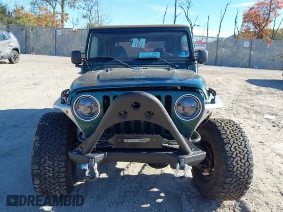 ✅ 2001 Jeep Wrangler Sahara • VIN: 1J4FA59S31P362769 • Лот: 43488240. Опубликован ранее на IAAI с пробегом 178 182 миль. Бесплатный доступ к архиву аукционных продаж из США и подробный отчёт об истории автомобиля на DreamBid. Изображение 12.