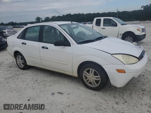 ✅ 2002 Ford Focus SE • VIN: 1FAFP34P42W361770 • Lot: 70506205. Wystawiony na Copart z przebiegiem 105 586 mil. Bezpłatny archiwum sprzedaży aukcyjnych z USA i szczegółowy raport historii pojazdu na DreamBid. Zdjęcie 4.