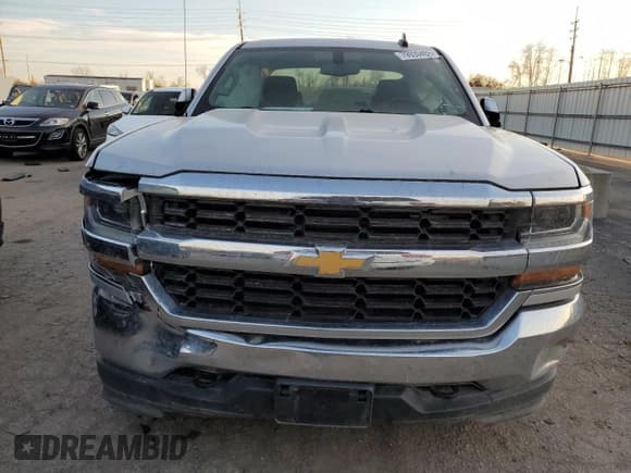 ✅ 2019 Chevrolet Silverado 1500 LT • VIN: 2GCVKPEC8K1195266 • Lot: 79939493. Wystawiony na Copart z przebiegiem Nie podano. Bezpłatny archiwum sprzedaży aukcyjnych z USA i szczegółowy raport historii pojazdu na DreamBid. Zdjęcie 5.