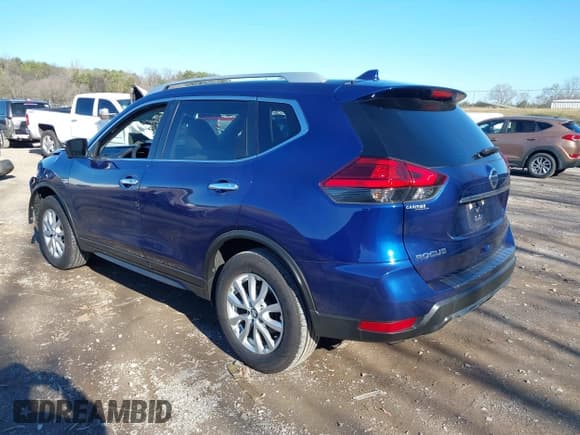 ✅ 2017 Nissan Rogue SV • VIN: 5N1AT2MV2HC735825 • Lot: 43795479. Listed on IAAI with 77,864 mi. Free auction sales archive from the USA and detailed vehicle history report at DreamBid. Image 3.
