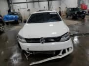 ✅ 2013 Volkswagen Jetta TDI w/Premium/Nav • VIN: 3VWLL7AJ2DM204870 • Lot: 68337055. Wystawiony na Copart z przebiegiem 187 135 mil. Bezpłatny archiwum sprzedaży aukcyjnych z USA i szczegółowy raport historii pojazdu na DreamBid. Zdjęcie 5.