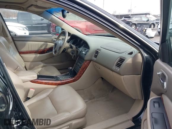 ✅ 2002 Acura TL Type S • VIN: 19UUA56822A057565 • Lot: 43774367. Wystawiony na IAAI z przebiegiem 223 169 mil. Bezpłatny archiwum sprzedaży aukcyjnych z USA i szczegółowy raport historii pojazdu na DreamBid. Zdjęcie 5.