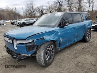 ✅ 2022 Rivian R1S Launch Edition • VIN: 7PDSGABL7NN003157 • Lot: 52926125. Wystawiony na Copart z przebiegiem Nie podano. Bezpłatny archiwum sprzedaży aukcyjnych z USA i szczegółowy raport historii pojazdu na DreamBid. Zdjęcie 1.