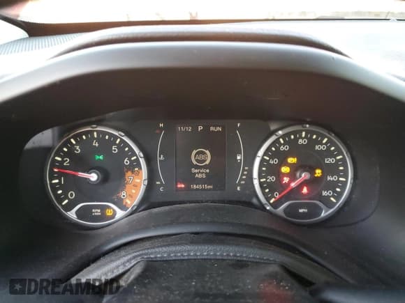 ✅ 2017 Jeep Renegade Latitude • VIN: ZACCJABB6HPE71834 • Лот: 92500685. Опубликован ранее на Copart с пробегом 184 515 миль. Бесплатный доступ к архиву аукционных продаж из США и подробный отчёт об истории автомобиля на DreamBid. Изображение 9.