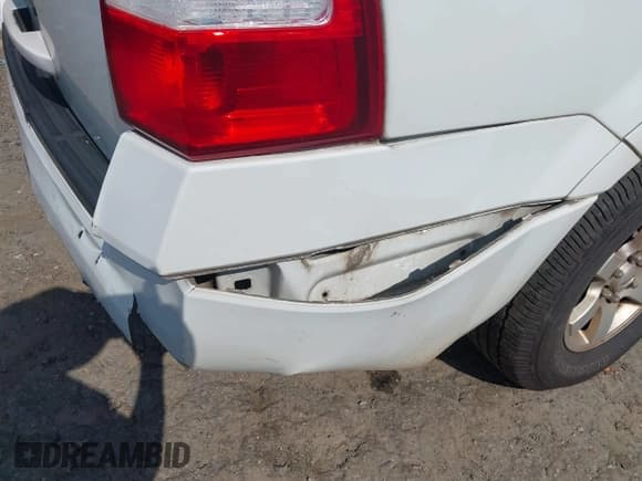 ✅ 2009 Ford Expedition Max SSV • VIN: 1FMFK16589EB03062 • Лот: 42564667. Опубликован ранее на IAAI с пробегом 286 266 миль. Бесплатный доступ к архиву аукционных продаж из США и подробный отчёт об истории автомобиля на DreamBid. Изображение 13.