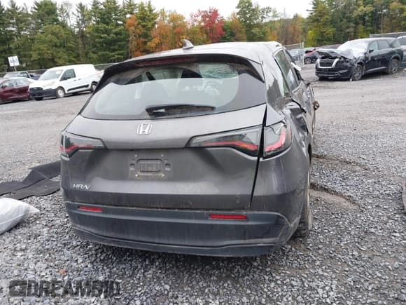 ✅ 2025 Honda HR-V LX • VIN: 3CZRZ2H35SM732822 • Lot: 43424127. Wystawiony na IAAI z przebiegiem 23 833 mil. Bezpłatny archiwum sprzedaży aukcyjnych z USA i szczegółowy raport historii pojazdu na DreamBid. Zdjęcie 15.