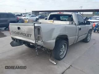 ✅ 2004 Chevrolet Silverado 1500 Work Truck • VIN: 1GCEC14X34Z219806 • Lot: 43293262. Wystawiony na IAAI z przebiegiem Nie podano. Bezpłatny archiwum sprzedaży aukcyjnych z USA i szczegółowy raport historii pojazdu na DreamBid. Zdjęcie 4.