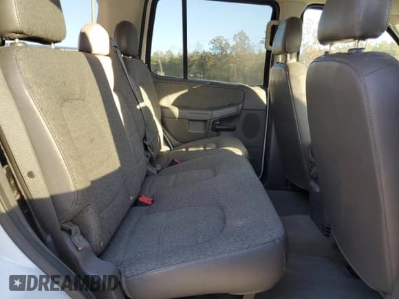 ✅ 2004 Ford Explorer XLS • VIN: 1FMZU72K54ZA73493 • Lot: 92523555. Wystawiony na Copart z przebiegiem 138 276 mil. Bezpłatny archiwum sprzedaży aukcyjnych z USA i szczegółowy raport historii pojazdu na DreamBid. Zdjęcie 11.