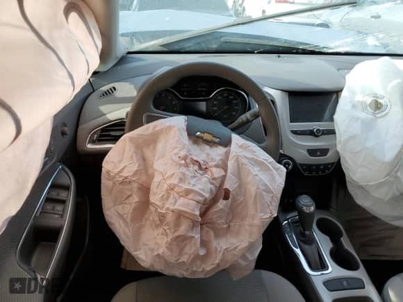 ✅ 2018 Chevrolet Cruze LS • VIN: 1G1BC5SM3J7203480 • Лот: 68163242. Размещён на Copart с пробегом Не указан миль. Получите бесплатный доступ к архиву аукционных продаж из США и посмотрите подробный отчёт об истории автомобиля на DreamBid. Изображение 8.