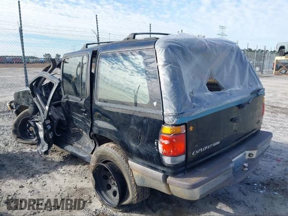 ✅ 1995 Ford Explorer Eddie Bauer • VIN: 1FMDU32X1SUB72630 • Lot: 40517705. Listed on IAAI with 192,008 mi. Free auction sales archive from the USA and detailed vehicle history report at DreamBid. Image 3.