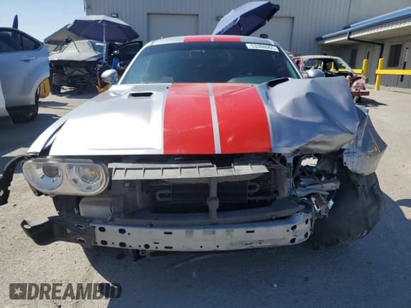 ✅ 2014 Dodge Challenger SRT-8 • VIN: 2C3CDYCJ3EH201998 • Lot: 53308065. Wystawiony na Copart z przebiegiem 57 967 mil. Bezpłatny archiwum sprzedaży aukcyjnych z USA i szczegółowy raport historii pojazdu na DreamBid. Zdjęcie 5.