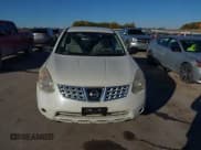 ✅ 2010 Nissan Rogue S • VIN: JN8AS5MT3AW502875 • Lot: 43582876. Wystawiony na IAAI z przebiegiem 123 231 mil. Bezpłatny archiwum sprzedaży aukcyjnych z USA i szczegółowy raport historii pojazdu na DreamBid. Zdjęcie 13.