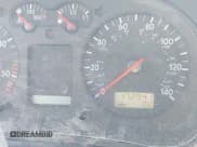 ✅ 2000 Volkswagen Golf • VIN: WVWGF21J4YW335321 • Lot: 42634531. Wystawiony na IAAI z przebiegiem 172 941 mil. Bezpłatny archiwum sprzedaży aukcyjnych z USA i szczegółowy raport historii pojazdu na DreamBid. Zdjęcie 7.