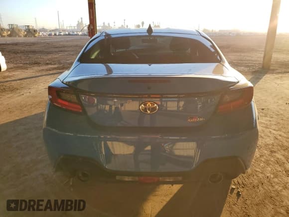 ✅ 2023 Toyota 86 • VIN: JF1ZNBC13P8759168 • Lot: 92955895. Listed on Copart with 19,545 mi. Free auction sales archive from the USA and detailed vehicle history report at DreamBid. Image 6.