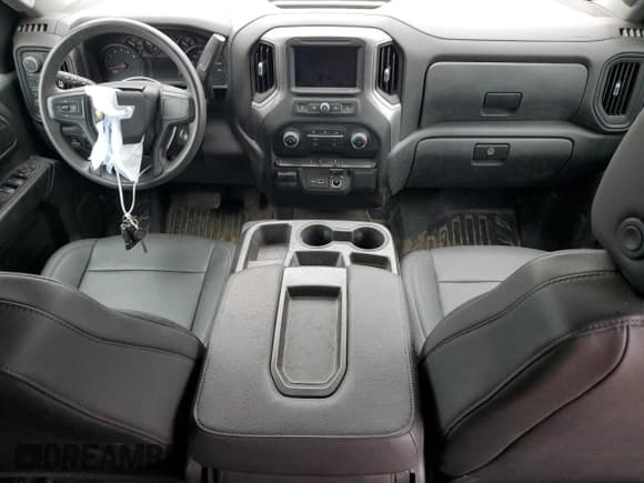 ✅ 2022 Chevrolet Silverado 2500HD • VIN: 1GB5YLE71NF335721 • Lot: 93628005. Wystawiony na Copart z przebiegiem 58 046 mil. Bezpłatny archiwum sprzedaży aukcyjnych z USA i szczegółowy raport historii pojazdu na DreamBid. Zdjęcie 8.