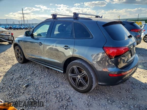 ✅ 2014 Audi Q5 Premium Plus • VIN: WA1DGAFP7EA127265 • Лот: 85723235. Опубликован ранее на Copart с пробегом 130 654 миль. Бесплатный доступ к архиву аукционных продаж из США и подробный отчёт об истории автомобиля на DreamBid. Изображение 2.