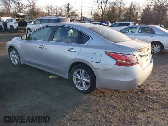✅ 2013 Nissan Altima SL • VIN: 1N4AL3AP3DC207758 • Lot: 43783175. Listed on IAAI with 91,341 mi. Free auction sales archive from the USA and detailed vehicle history report at DreamBid. Image 3.