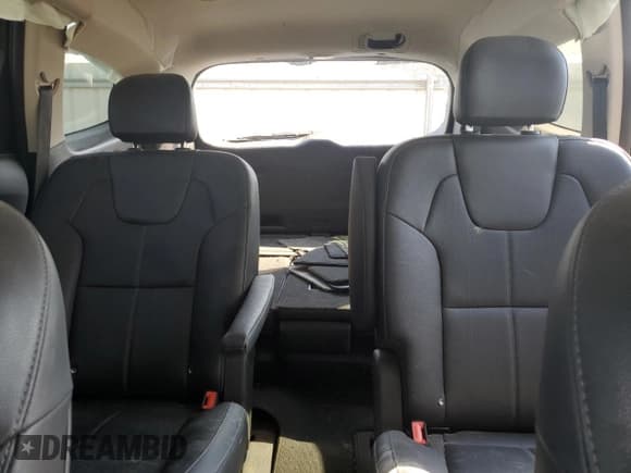 ✅ 2021 Kia Telluride EX • VIN: 5XYP3DHC8MG169985 • Lot: 84630695. Listed on Copart with 88,014 mi. Free auction sales archive from the USA and detailed vehicle history report at DreamBid. Image 10.