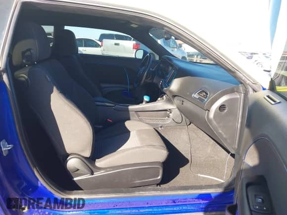 2021 Dodge Challenger SXT с VIN 2C3CDZAG2MH573828, выставлен на аукционе IAAI как лот 43404498 с пробегом 26 909 миль миль и . История ставок и продаж доступна на DreamBid. Изображение 5.