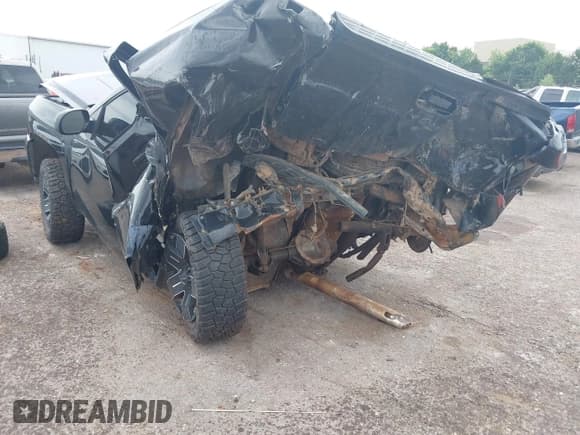 ✅ 2012 Chevrolet Silverado 1500 LTZ • VIN: 3GCPKTE75CG108923 • Lot: 42626410. Wystawiony na IAAI z przebiegiem Nie podano. Bezpłatny archiwum sprzedaży aukcyjnych z USA i szczegółowy raport historii pojazdu na DreamBid. Zdjęcie 3.