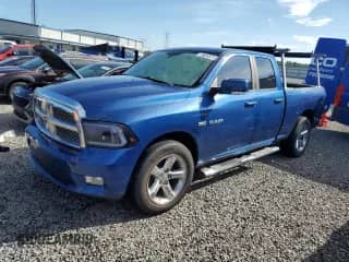 ✅ 2009 Dodge 1500 ST • VIN: 1D3HB18T19S736584 • Лот: 73853374. Размещён на Copart с пробегом 113 256 миль миль. Получите бесплатный доступ к архиву аукционных продаж из США и посмотрите подробный отчёт об истории автомобиля на DreamBid. Изображение 1.
