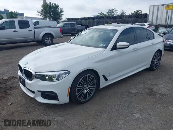 ✅ 2018 BMW 5 Series 540i xDrive • VIN: WBAJE7C57JWD53128 • Lot: 42983632. Listed on IAAI with 95,644 mi. Free auction sales archive from the USA and detailed vehicle history report at DreamBid. Image 2.