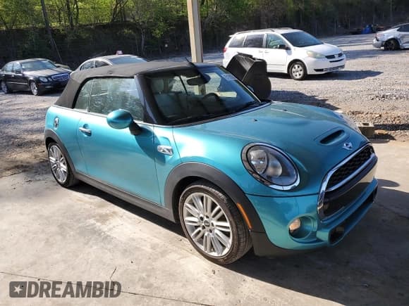 ✅ 2017 MINI Convertible Cooper S • VIN: WMWWG9C51H3C23031 • Лот: 51960355. Опубликован ранее на Copart с пробегом 77 504 миль. Бесплатный доступ к архиву аукционных продаж из США и подробный отчёт об истории автомобиля на DreamBid. Изображение 4.