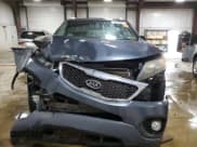 ✅ 2011 Kia Sorento LX • VIN: 5XYKTDA19BG021165 • Lot: 53826625. Listed on Copart with 277,180 mi. Free auction sales archive from the USA and detailed vehicle history report at DreamBid. Image 5.