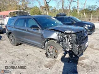 ✅ 2025 Ford Explorer ST-Line • VIN: 1FMUK8KH0SGA44583 • Lot: 41089270. Wystawiony na IAAI z przebiegiem Nie podano. Bezpłatny archiwum sprzedaży aukcyjnych z USA i szczegółowy raport historii pojazdu na DreamBid. Zdjęcie 1.