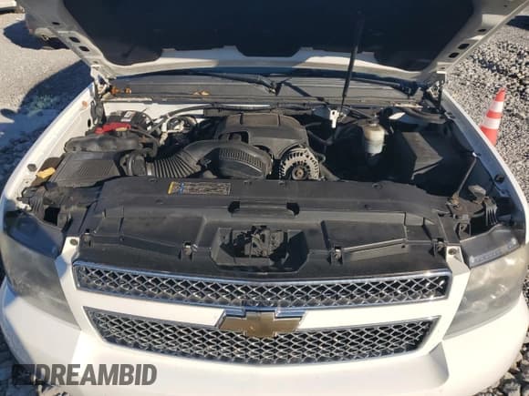 ✅ 2010 Chevrolet Suburban LTZ • VIN: 1GNUKKE39AR148968 • Lot: 80295674. Wystawiony na Copart z przebiegiem 191 013 mil. Bezpłatny archiwum sprzedaży aukcyjnych z USA i szczegółowy raport historii pojazdu na DreamBid. Zdjęcie 12.