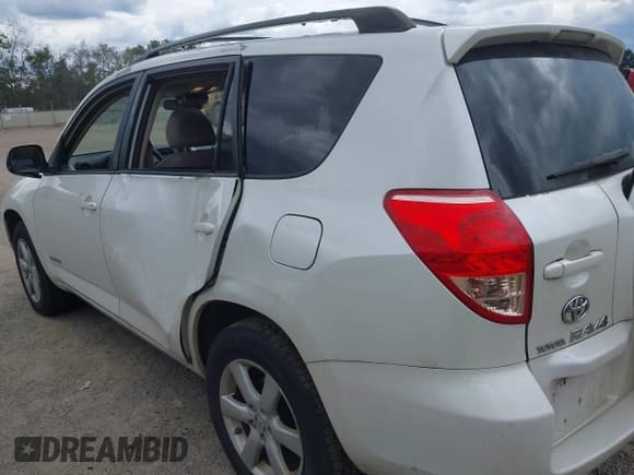 ✅ 2008 Toyota RAV4 Limited • VIN: JTMBK31VX85049879 • Lot: 43092892. Listed on IAAI with 198,331 mi. Free auction sales archive from the USA and detailed vehicle history report at DreamBid. Image 18.