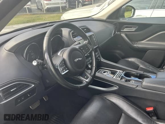 ✅ 2017 Jaguar F-Pace 20d R-Sport • VIN: SADCL2BN8HA088749 • Лот: 43413401. Опубликован ранее на IAAI с пробегом 121 127 миль. Бесплатный доступ к архиву аукционных продаж из США и подробный отчёт об истории автомобиля на DreamBid. Изображение 5.