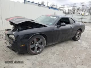 ✅ 2013 Dodge Challenger Rallye Redline • VIN: 2C3CDYAG2DH562337 • Lot: 82303144. Wystawiony na Copart z przebiegiem Nie podano. Bezpłatny archiwum sprzedaży aukcyjnych z USA i szczegółowy raport historii pojazdu na DreamBid. Zdjęcie 1.