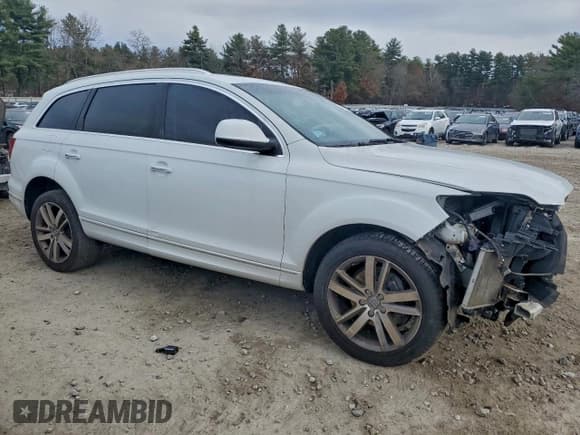 ✅ 2013 Audi Q7 Premium Plus • VIN: WA1LGAFEXDD010688 • Lot: 94130655. Wystawiony na Copart z przebiegiem 163 717 mil. Bezpłatny archiwum sprzedaży aukcyjnych z USA i szczegółowy raport historii pojazdu na DreamBid. Zdjęcie 4.