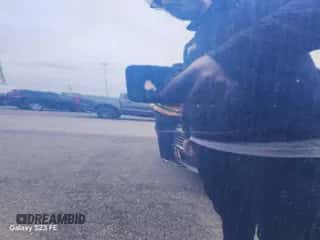 2022 Chevrolet Blazer LT z VIN 3GNKBHR46NS212447, wystawiony jako IAAI lot #42326001 z przebiegiem 101 779 mil mil oraz . Historia ofert i sprzedaży dostępna na DreamBid. Obrazek 1.