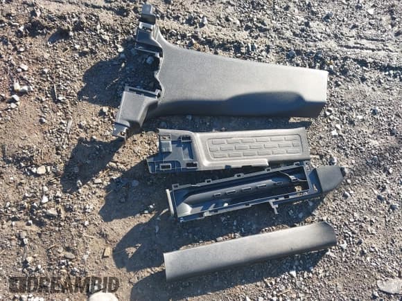 ✅ 2021 Honda Passport EX-L • VIN: 5FNYF8H59MB009688 • Lot: 43466871. Listed on IAAI with 36,048 mi. Free auction sales archive from the USA and detailed vehicle history report at DreamBid. Image 12.