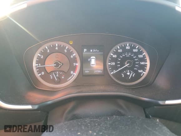 ✅ 2020 Hyundai Santa Fe SE • VIN: 5NMS2CAD8LH145507 • Lot: 82292873. Wystawiony na Copart z przebiegiem 29 788 mil. Bezpłatny archiwum sprzedaży aukcyjnych z USA i szczegółowy raport historii pojazdu na DreamBid. Zdjęcie 9.